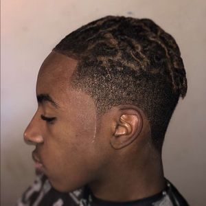 Meet your Posher, Derek